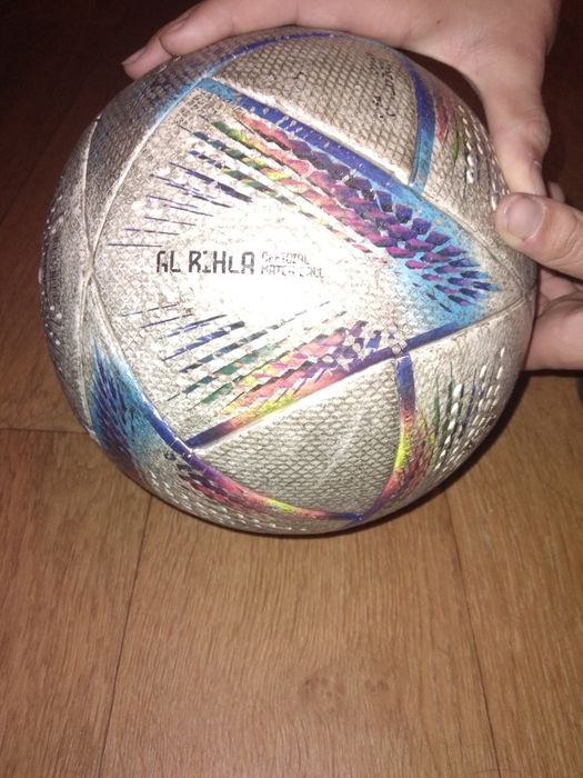 Мяч adidas. Оригинальный