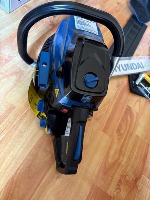 Drujbă pe benzină HYUNDAI