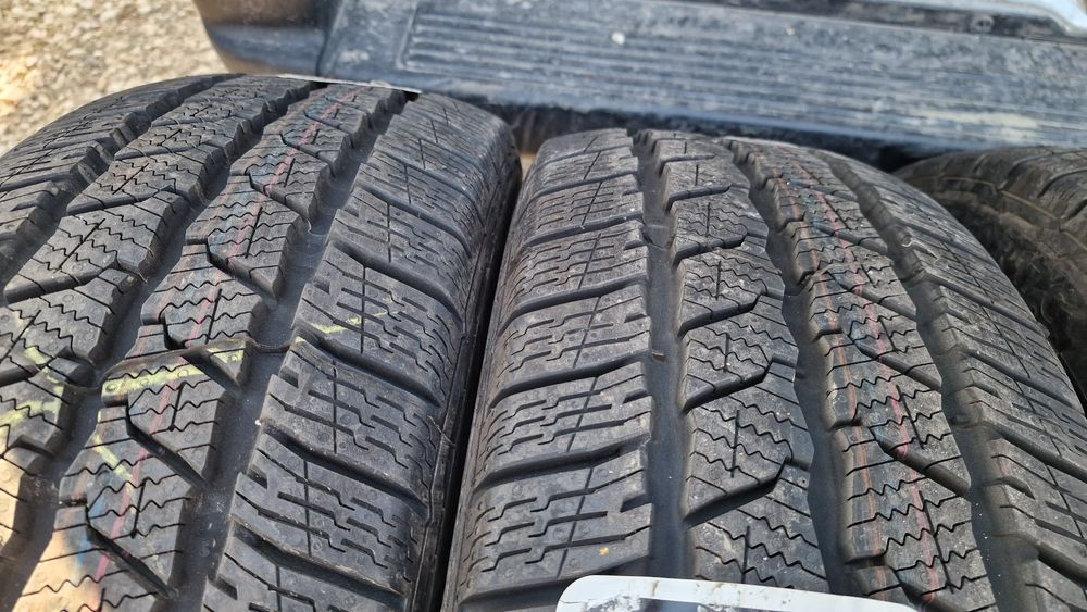 Anvelope 215/60R17C marca Continental, M +S, DOT 2022