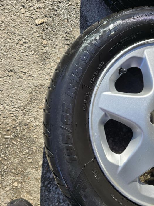 Джанти с гуми 195/65/15