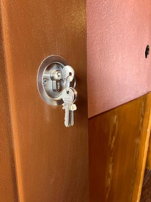 Метална Входна Врата + Каса