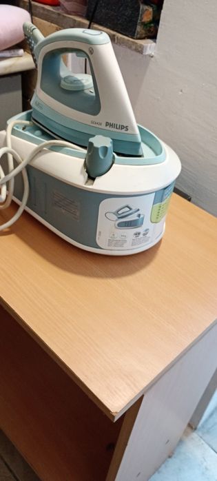 Statie de calcat Philips GC6420