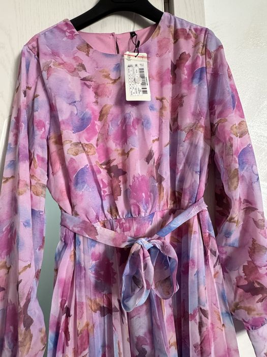 Лилава рокля шифон