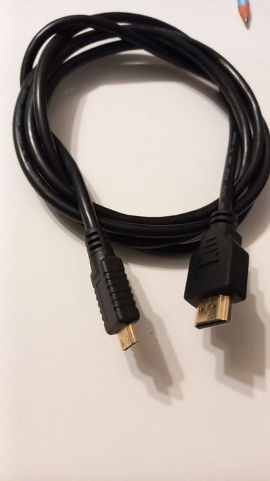 Diferite cabluri foto-video - HDMI, mini HDMI, USB, RCA,suport telefon