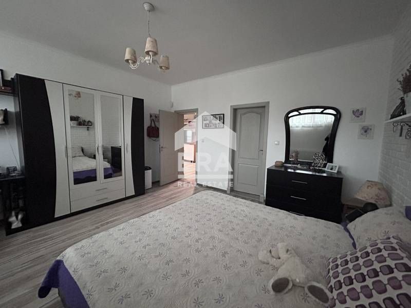 Eксклузивна двуетажна къща с частична морска панорама над Аладжа манас