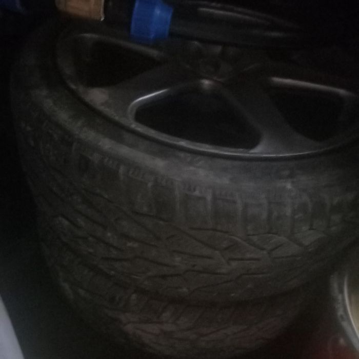 Anvelope de vânzare