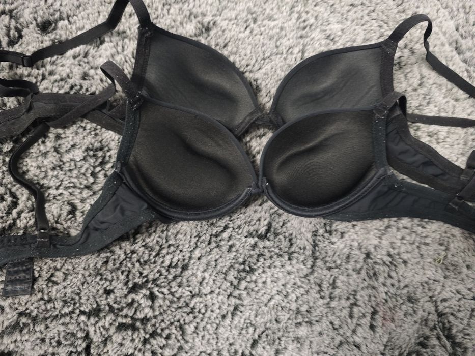 Сутиени Tezenis.