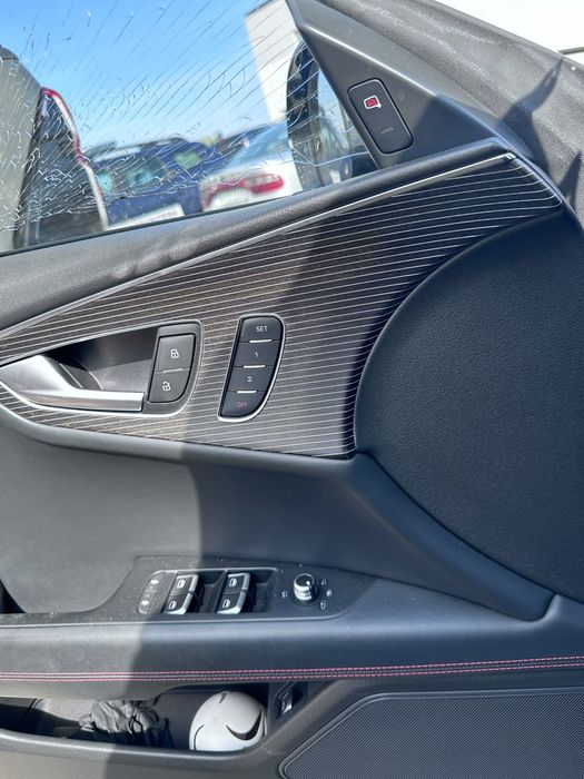 Vand Audi A7 Competition avariat