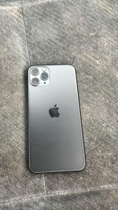 Продам айфон 11 про