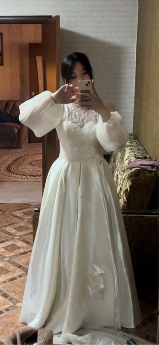 Свадебное платье