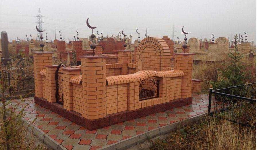 Кирпичи на мазар (зират) Караганда. Опыт более 10-лет.