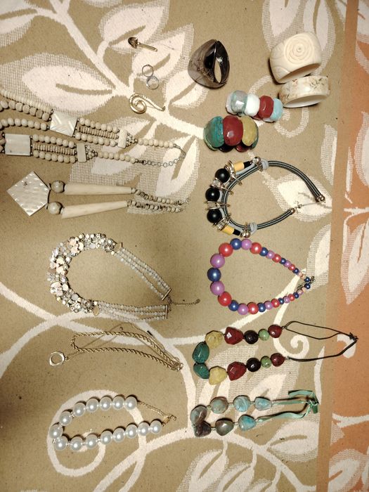 Bijuterii bune frumoase