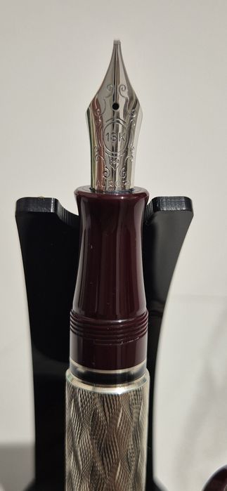 Stilou Aurora 80th Anniversary – stilou ediție aniversară din argint