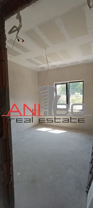 Къща в Варна, област-с.Приселци площ 100 цена 269000