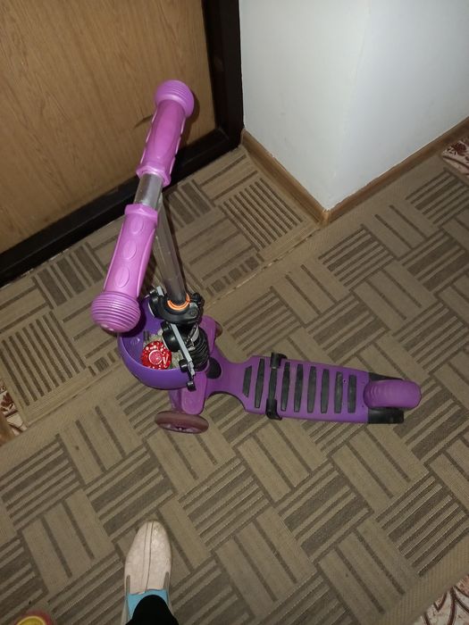 Продам велосипед детский трех колесный