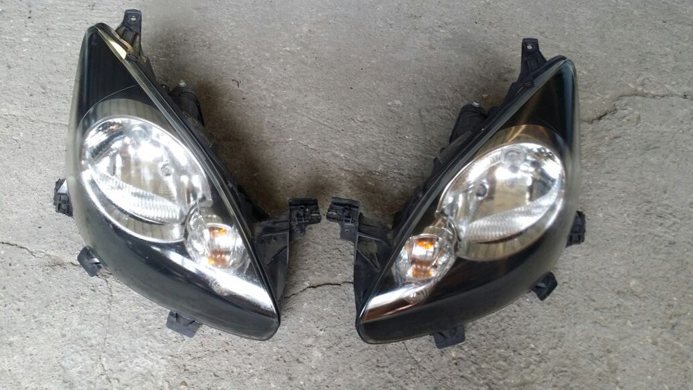 Toyota Aygo Стоп Стопове фар фарове Предна Броня Задна Врата