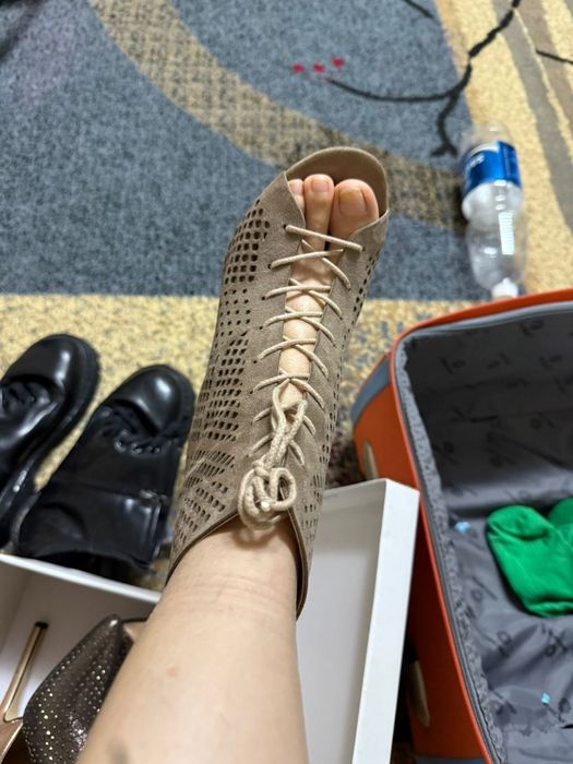 Обувь и одежда все б/у