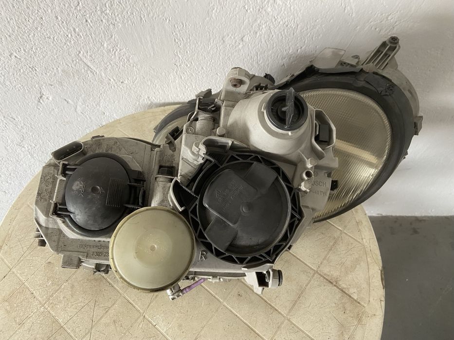 Фарове Mercedes C-class W203