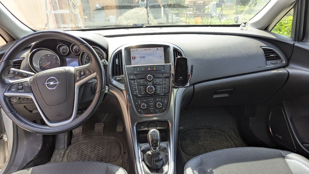 Opel Astra J 2010