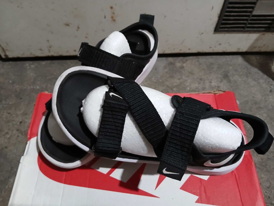 Дамски сандали Nike