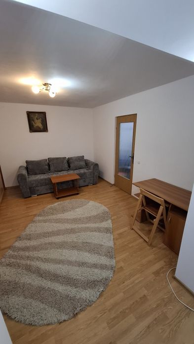 Apartament 2 camere decomandat  de  închiriat