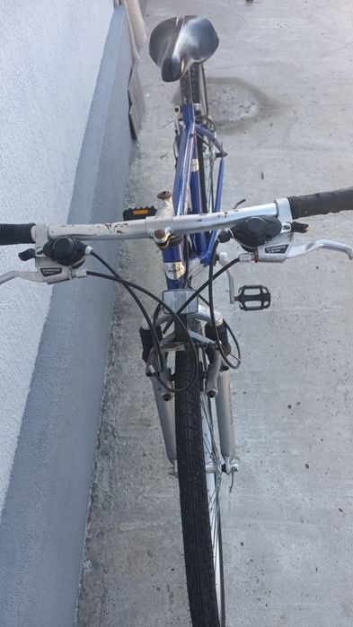.Vind bicicleta.perfect funcțională.pret 200 lei.nu trimit prin curier.