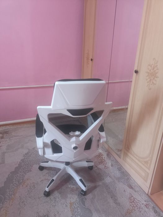 Компьютерный стул
