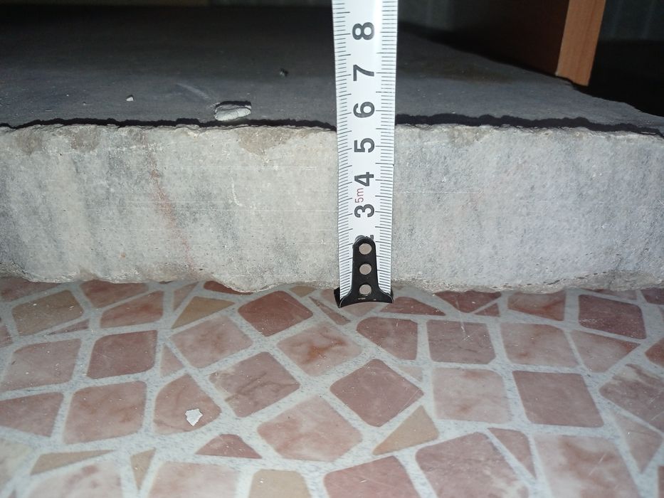 Мраморный камень