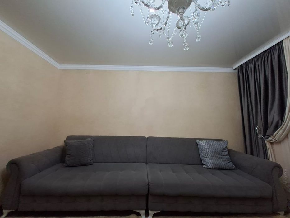 Продается диван.