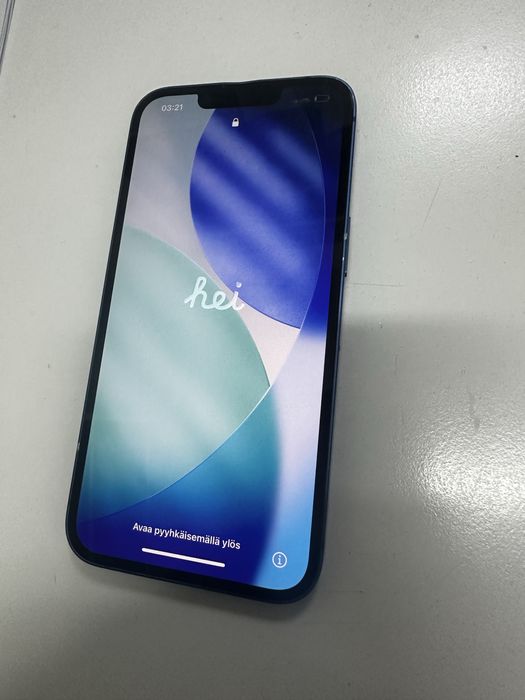 Vand telefon  Iphone 13