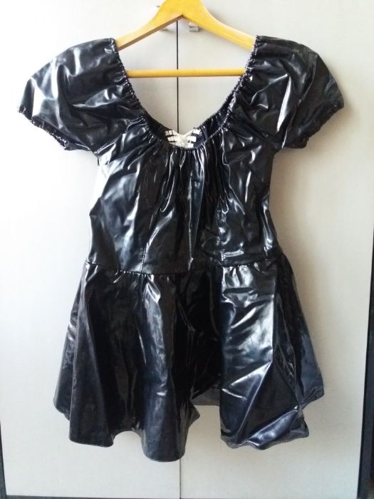 Лачена рокля "камериерка" два модела