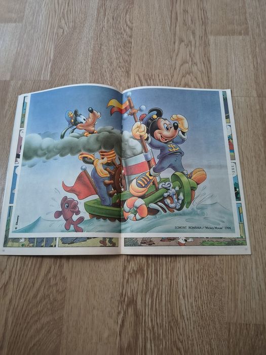 Revista Mickey Mouse nr 7 ...1994.editura egmont.. conține posterul la jumătate