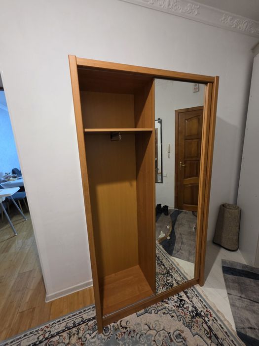 Продам шкаф Прихожию есть доставка