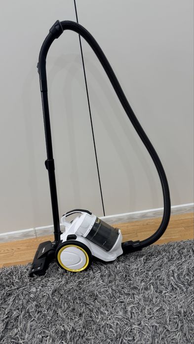 Karcher пылесос в отличном состоянии