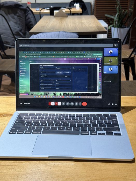 Mac M4 16GB новый