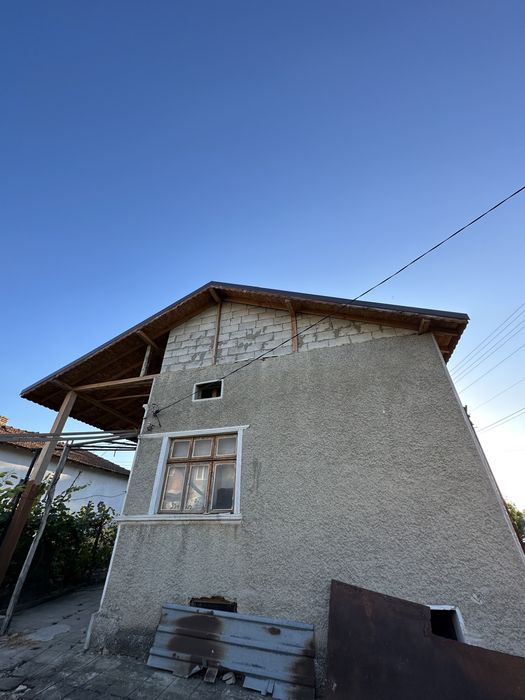 Продава се Къща в с. Разбойна, Област Търговище - 90 кв.м за 680 €/кв.м - Снимка #1