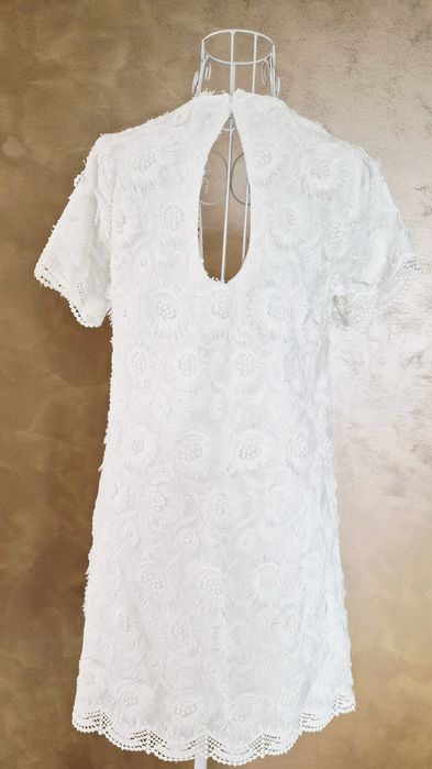 Бяла рокля "ZARA: