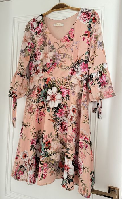 Vand rochie de vara marimea 38 40