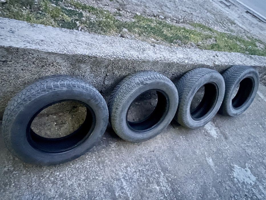 195 65 15 зимни гуми 4бр. ДОТ 2бр. 2721 и 2бр. 3220