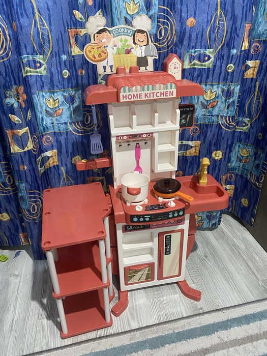 Продам срочно. Игрушечная кухня
