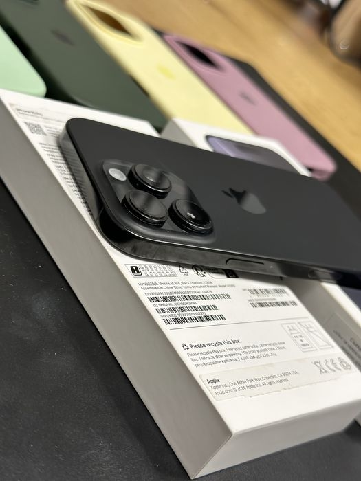 Iphone 16 pro 128GB  Black Titanium