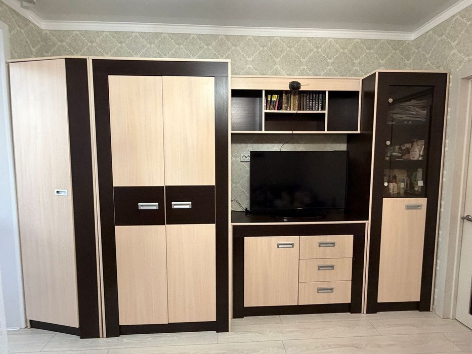 Продам спальный гарнитур