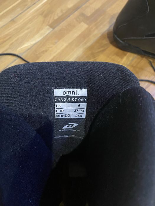 Продам сноуборд с ботинками