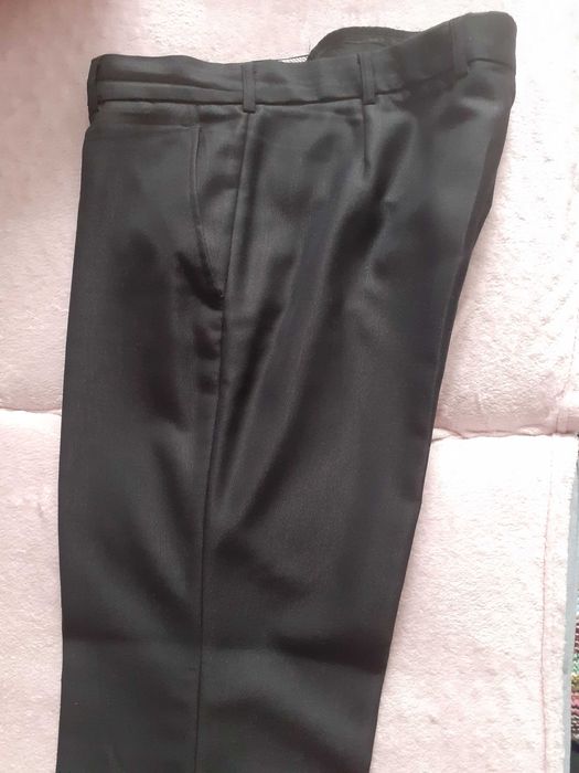 Vand costum barbati
