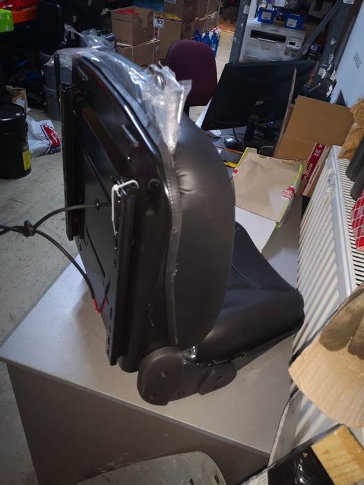 Scaun macara incarcator frontal forestier grifer manitou damper buldo