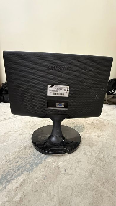 Монитор Samsung SA100