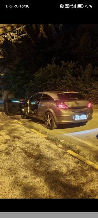 Vând Opel Astra gtc