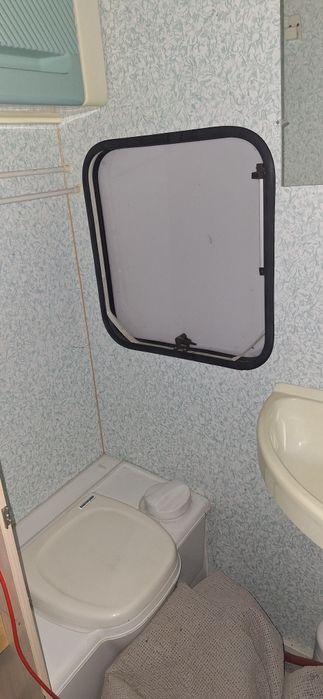 Vând rulota olandeză mică ușoară