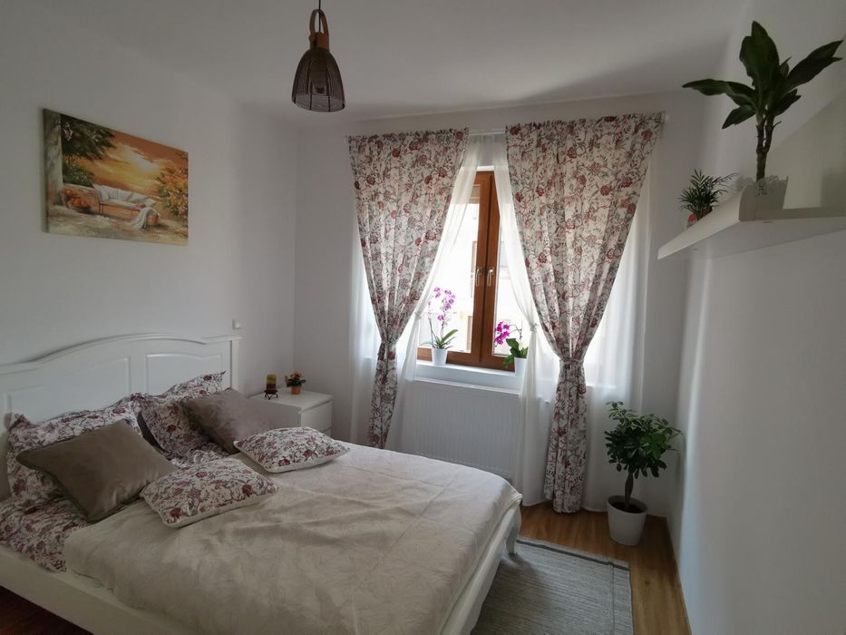 Inchiriere apartament 3 camere Cartierul Solar