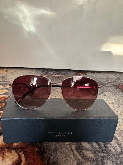 Ted Baker слънчеви очила